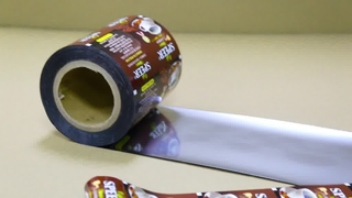 Έγχρωμη εκτύπωση Υλικό συσκευασίας Προσαρμοσμένο επώνυμο χύμα για παγκόσμιες μάρκες λιανικής