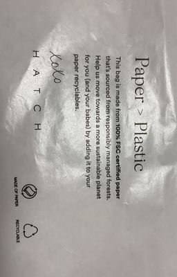 Οικολογικά κομψές συσκευασίες φυσικά προσαρμοσμένες βιοδιασπώμενες χαρτοσακούλες με ζωντανή μάρκα