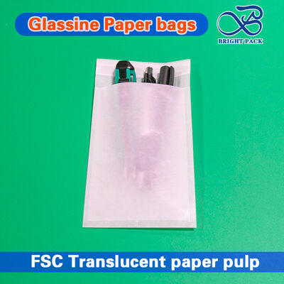 Οικολογική χάρτινη σακούλα από γκοφρέ χαρτί με μικρές στρογγυλές τρύπες για συσκευασία μπλουζών και προσαρμοσμένο πάχος